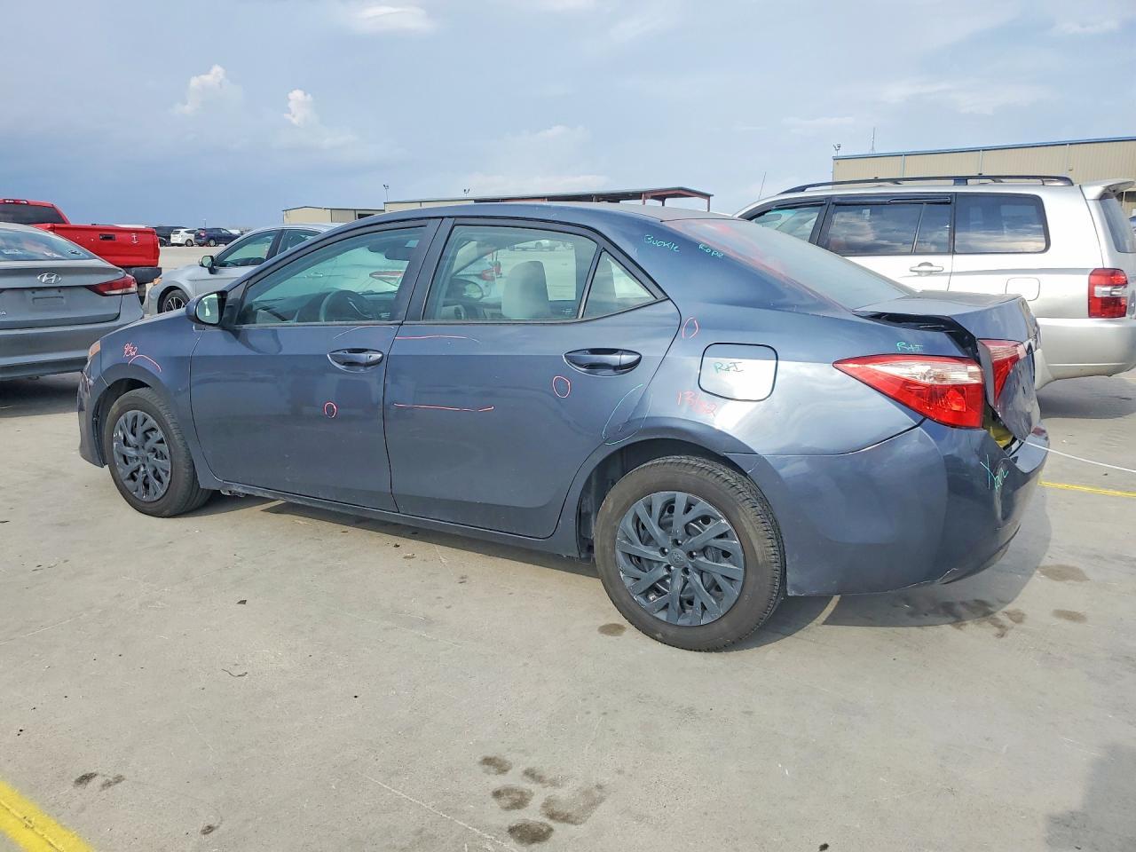 2019 Toyota Corolla L - Фото 2