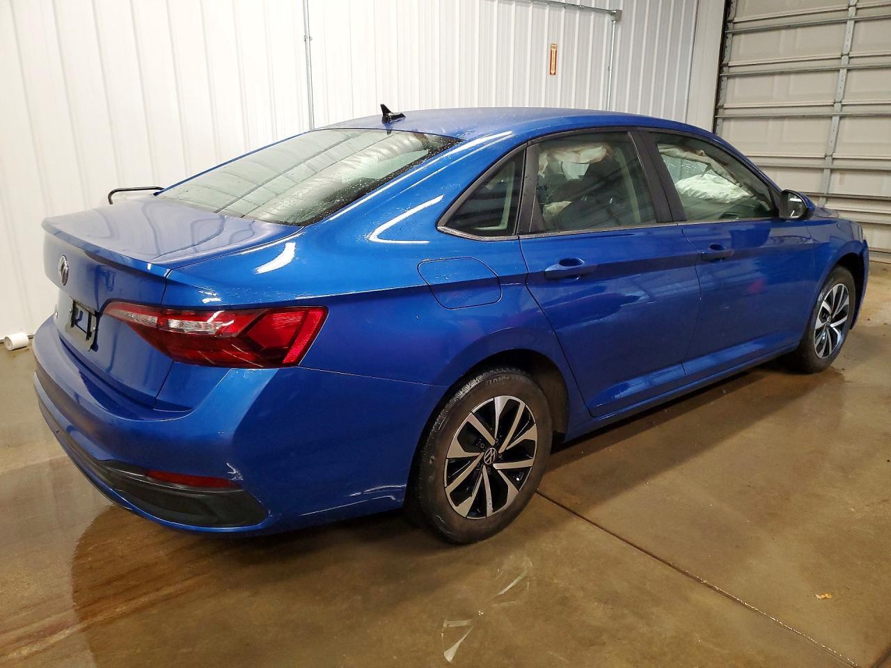 2024 Volkswagen Jetta S - Фото 3