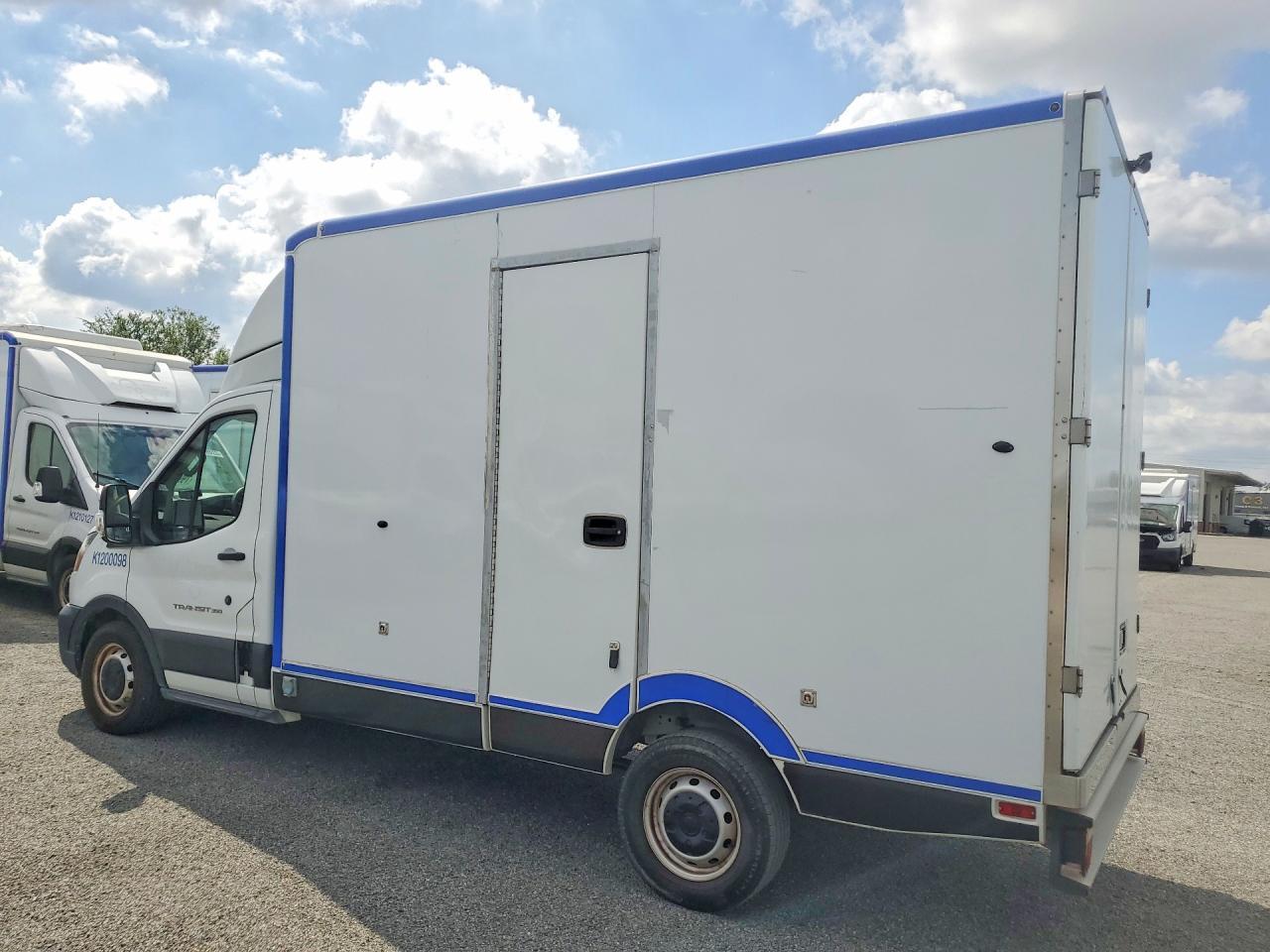 2020 Ford Transit Delivery Truck - Фото 2