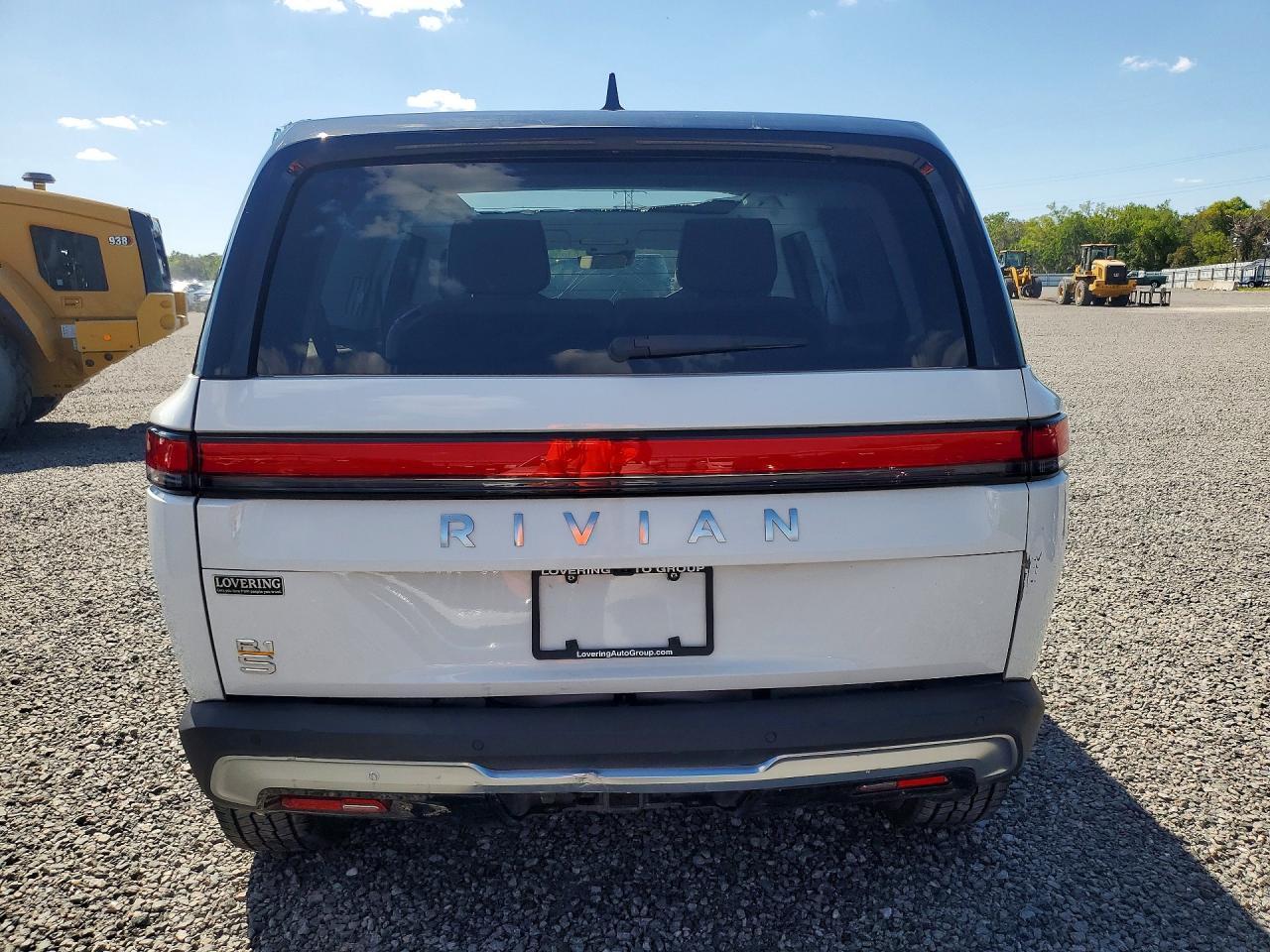 2023 Rivian R1S Adventure - Фото 6