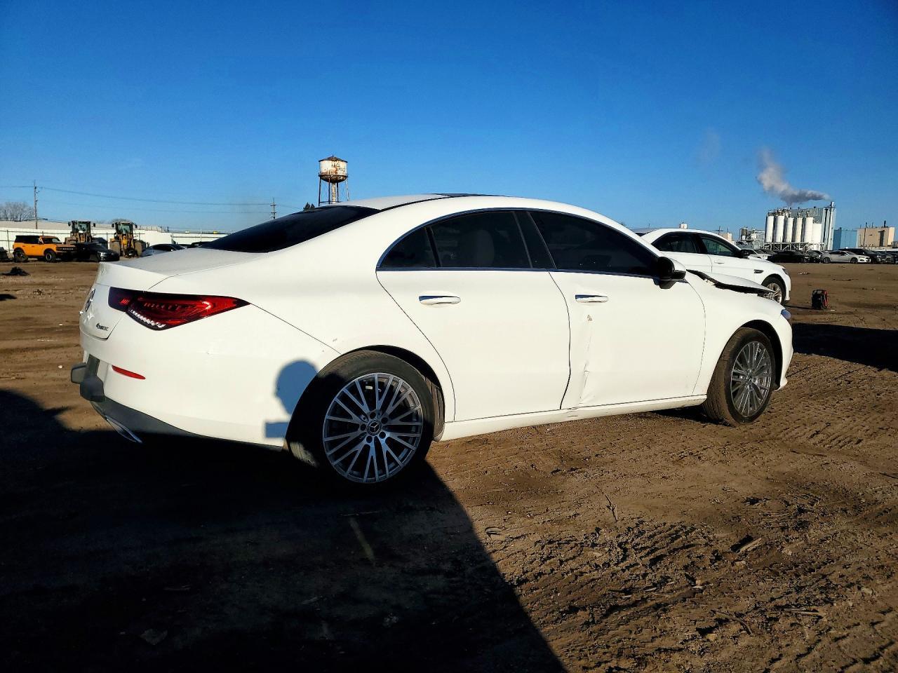 2022 Mercedes-Benz Cla 250 4Matic - Image 3