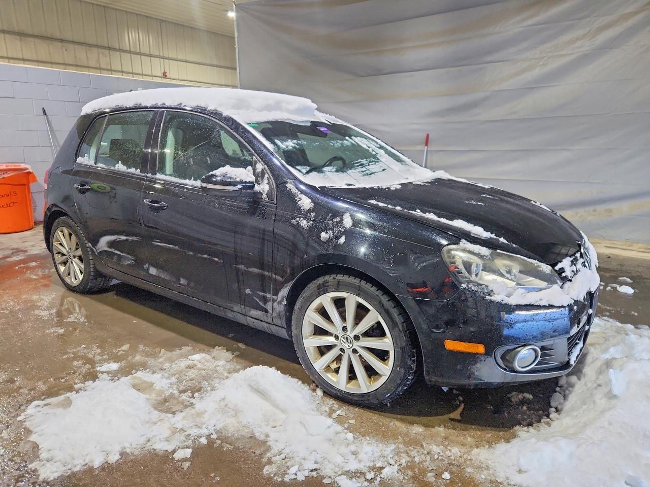 2013 Volkswagen Golf - Image 4