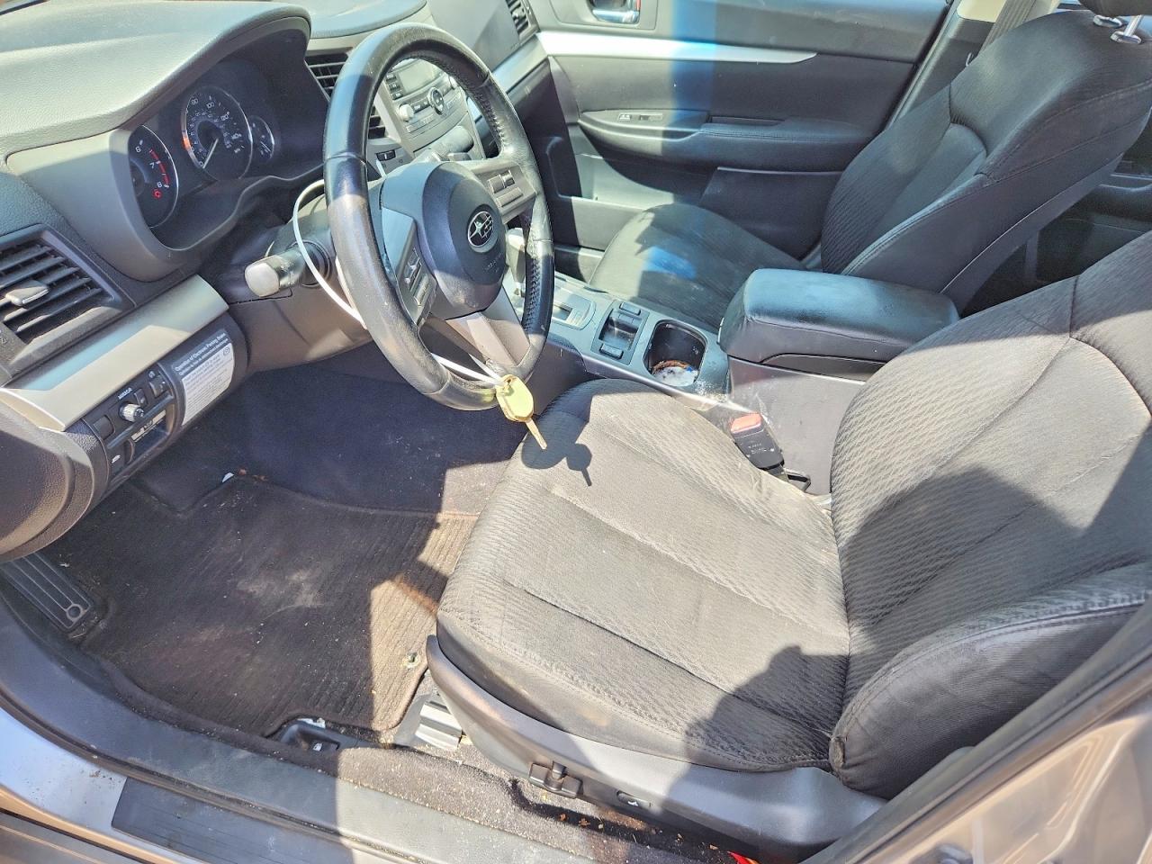 2010 Subaru Legacy 2.5I Premium - Фото 7