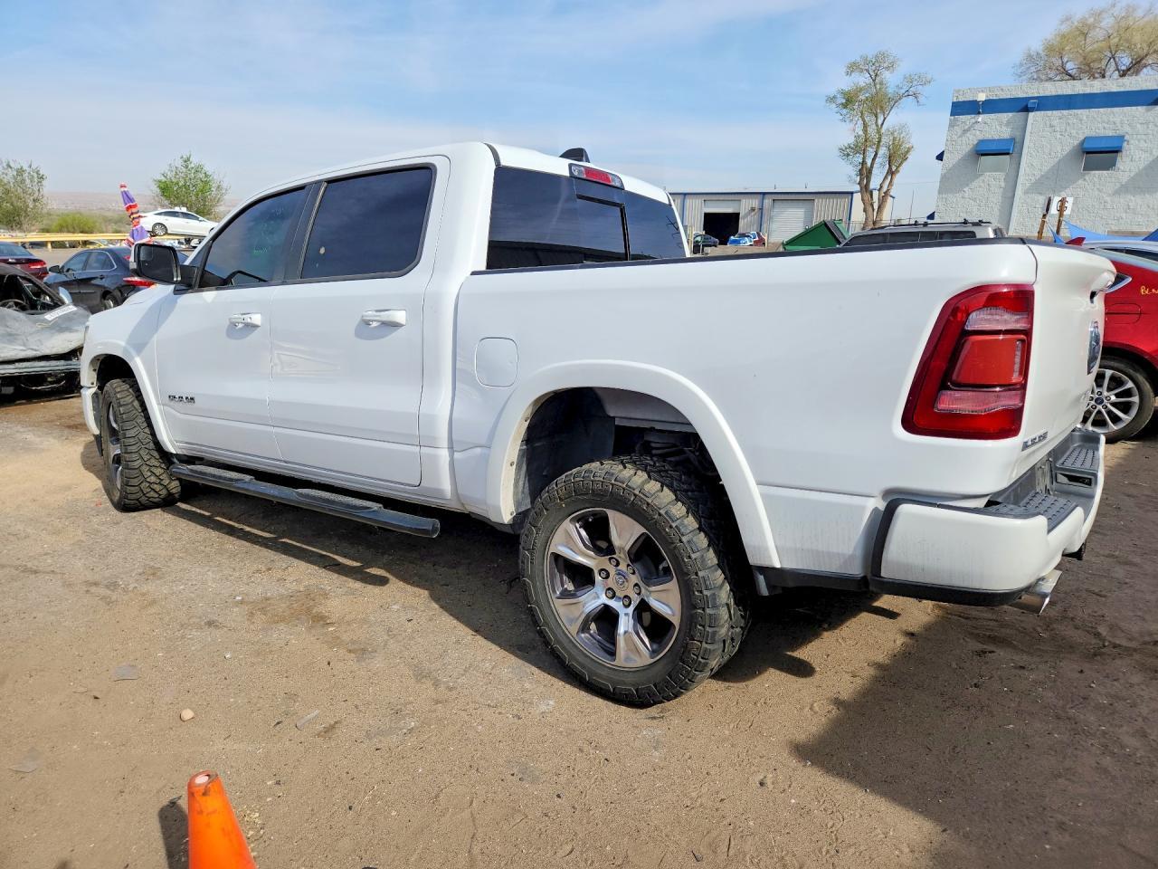2022 Ram 1500 Laramie - Фото 2