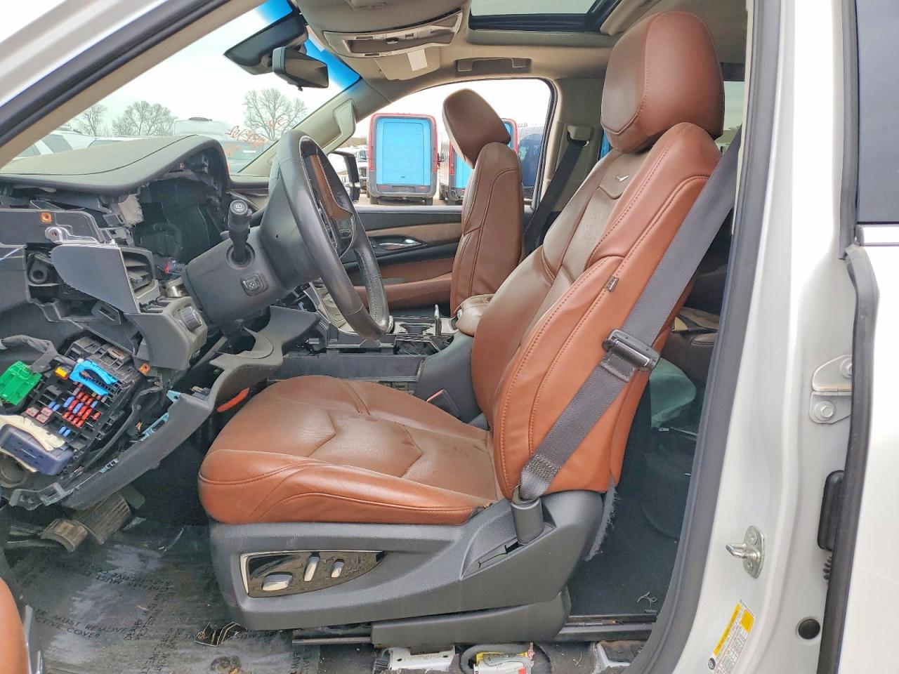 2020 Cadillac Escalade - Image 7