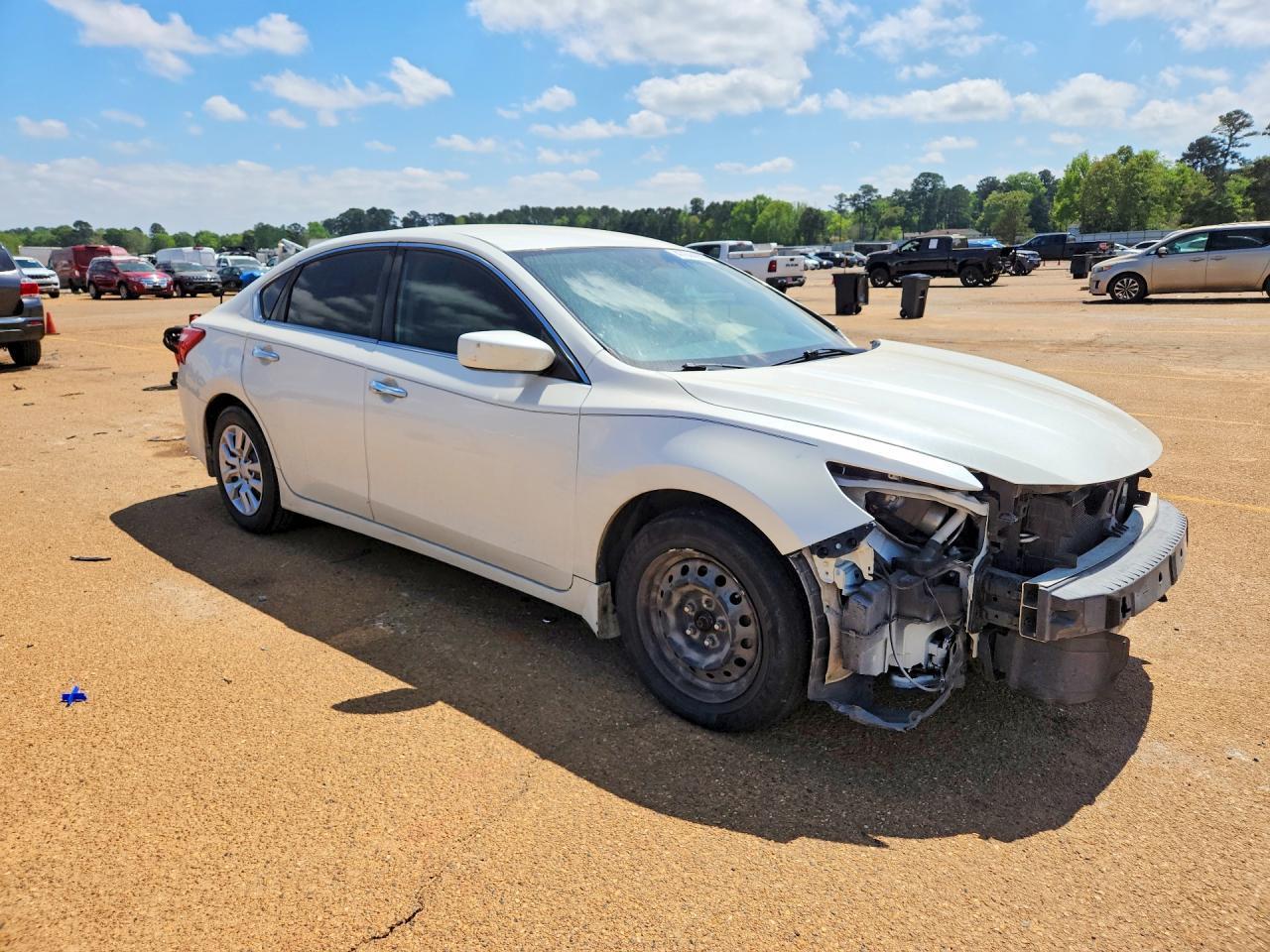 2016 Nissan Altima - Фото 4