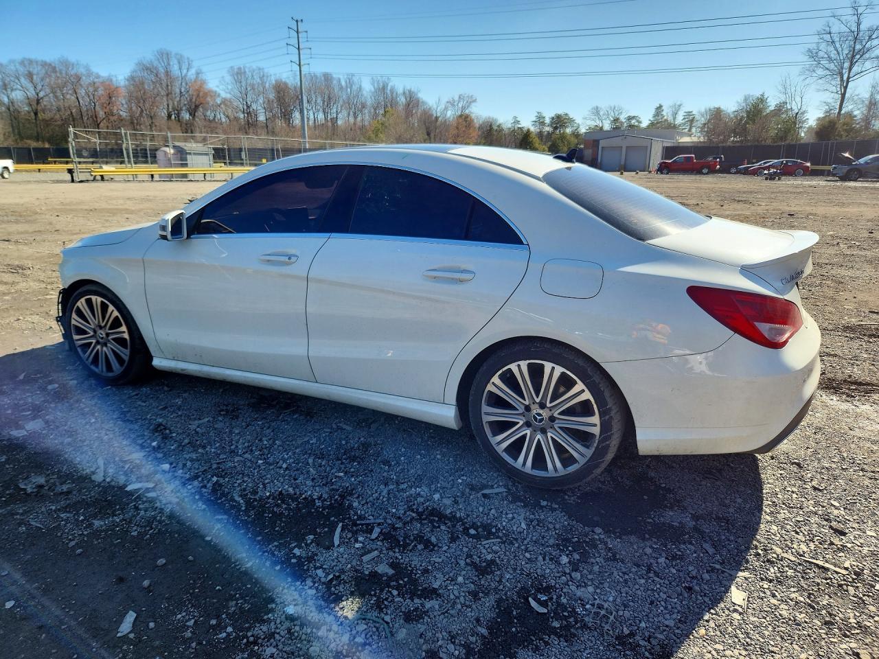 2018 Mercedes-Benz Cla 250 4Matic - Фото 2