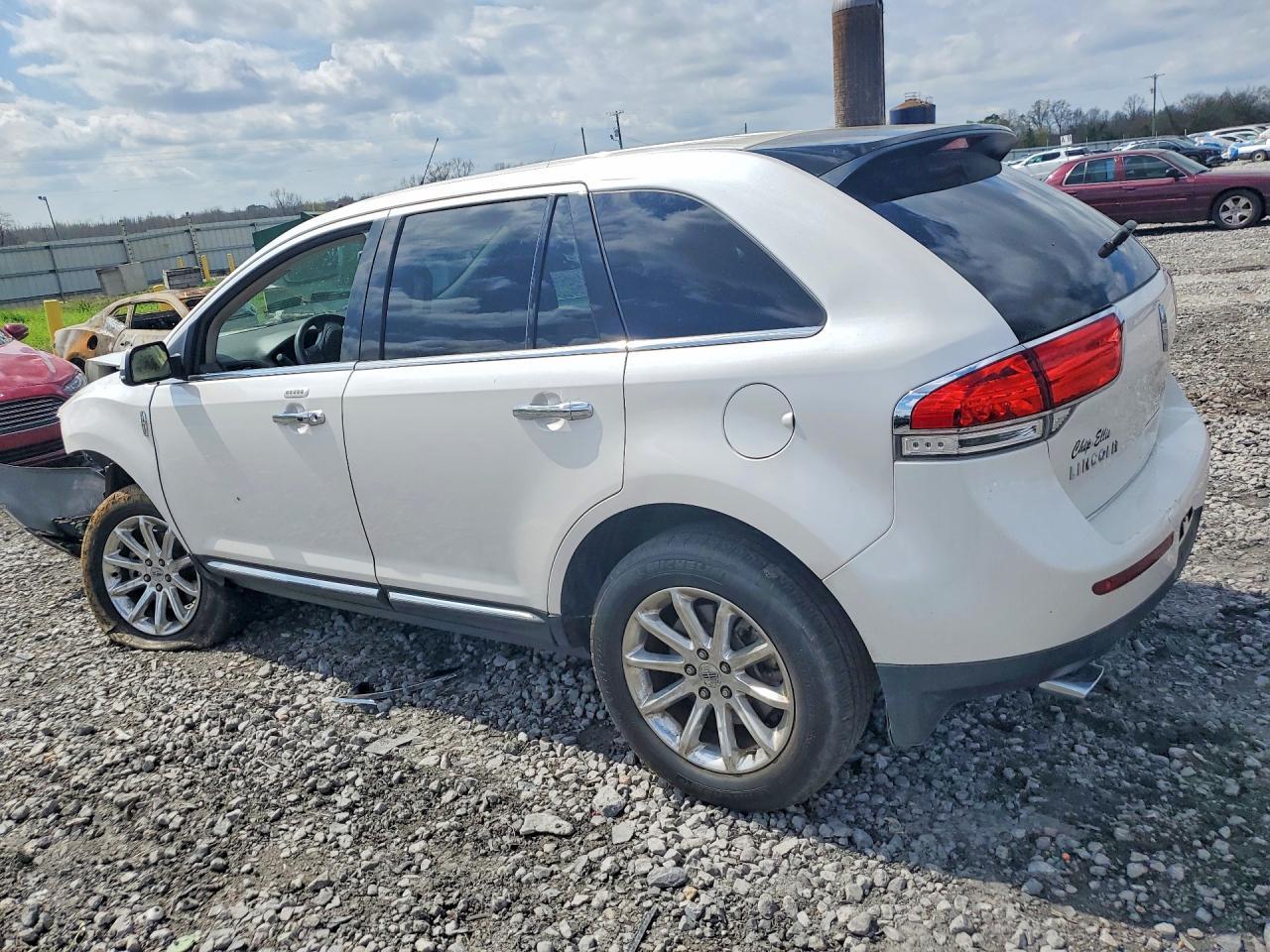 2015 Lincoln Mkx - Фото 2