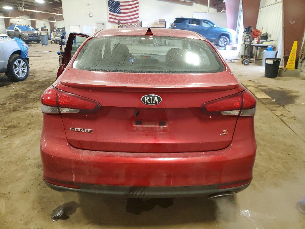2018 Kia Forte S - Фото 5