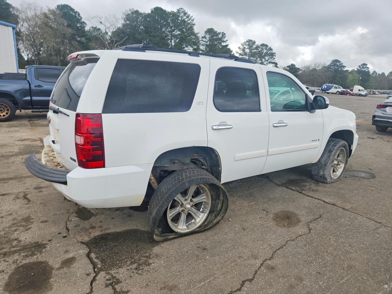 2007 Chevrolet Tahoe C1500 - Фото 3