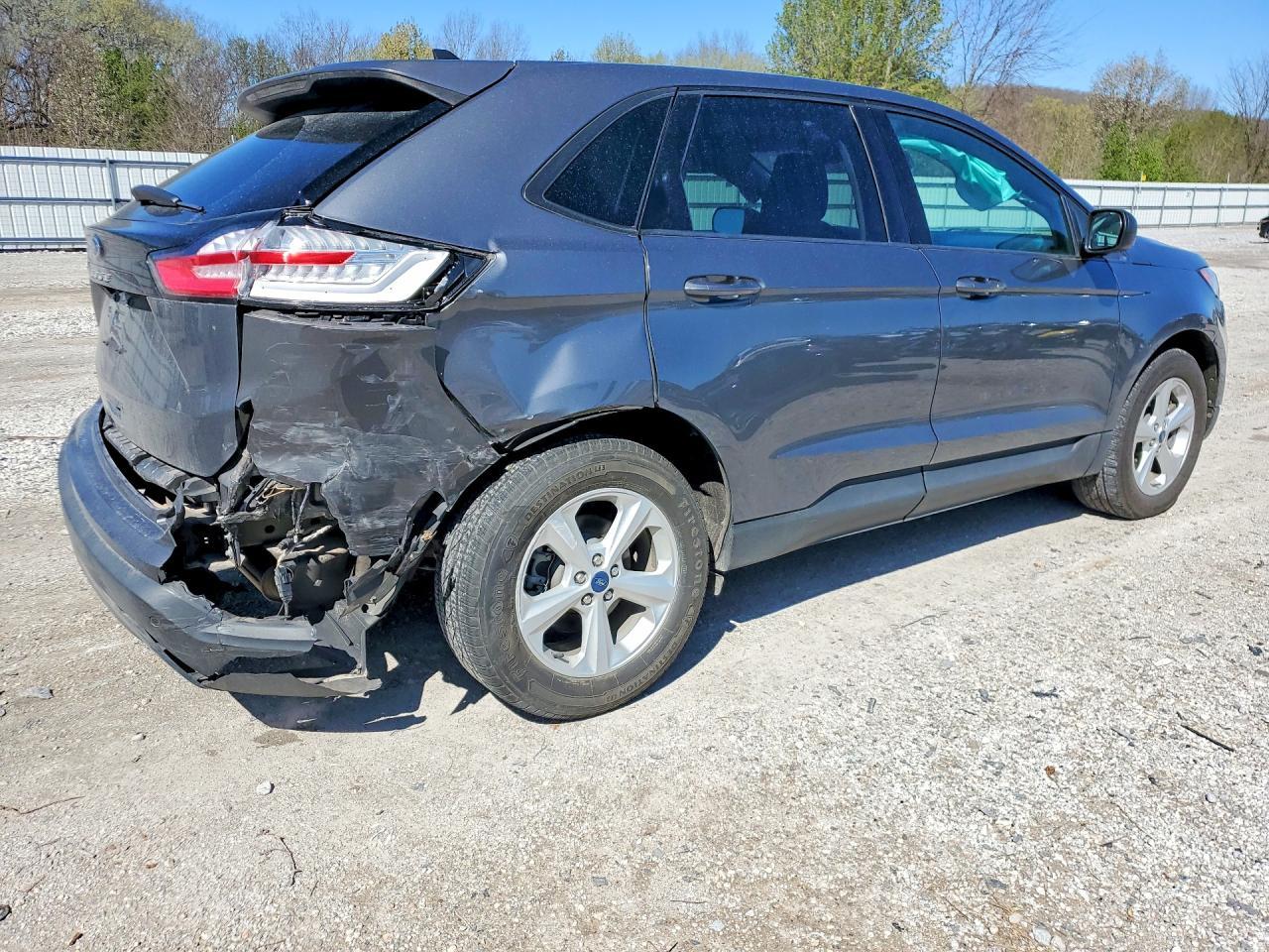 2021 Ford Edge Se - Фото 3