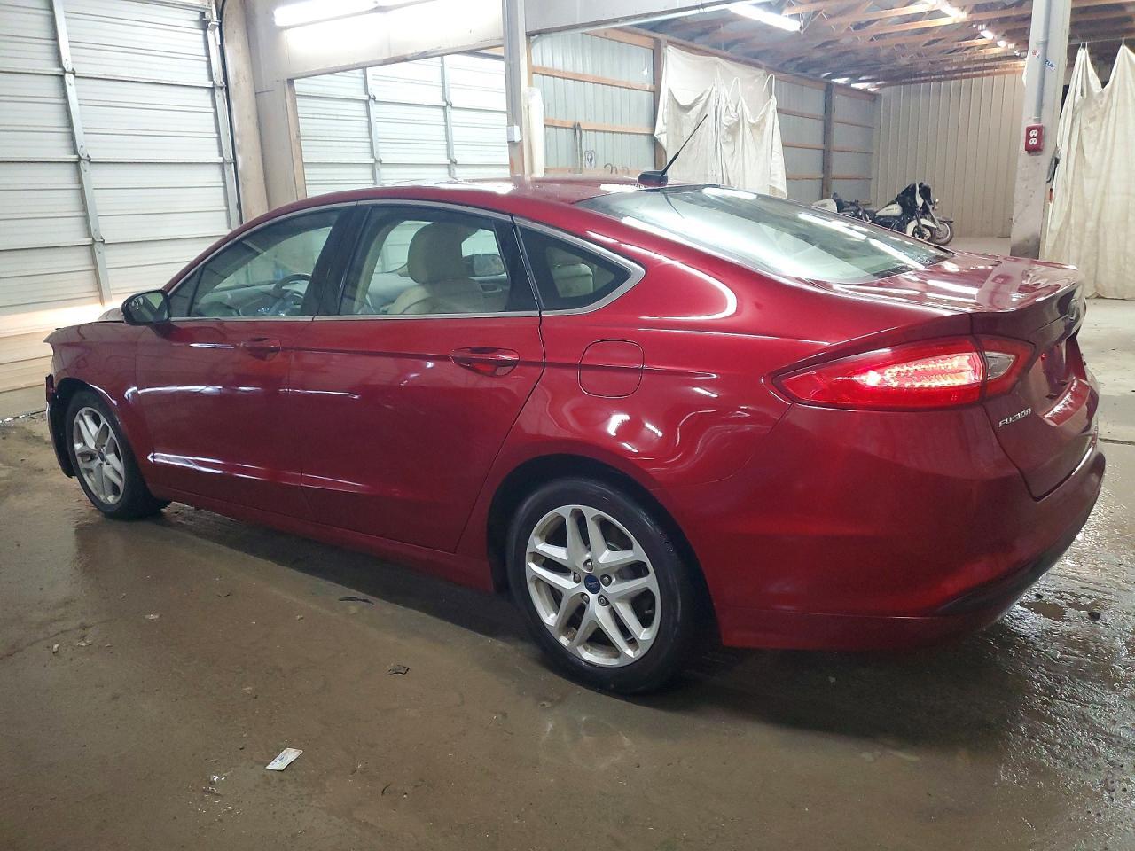 2016 Ford Fusion Se - Фото 2