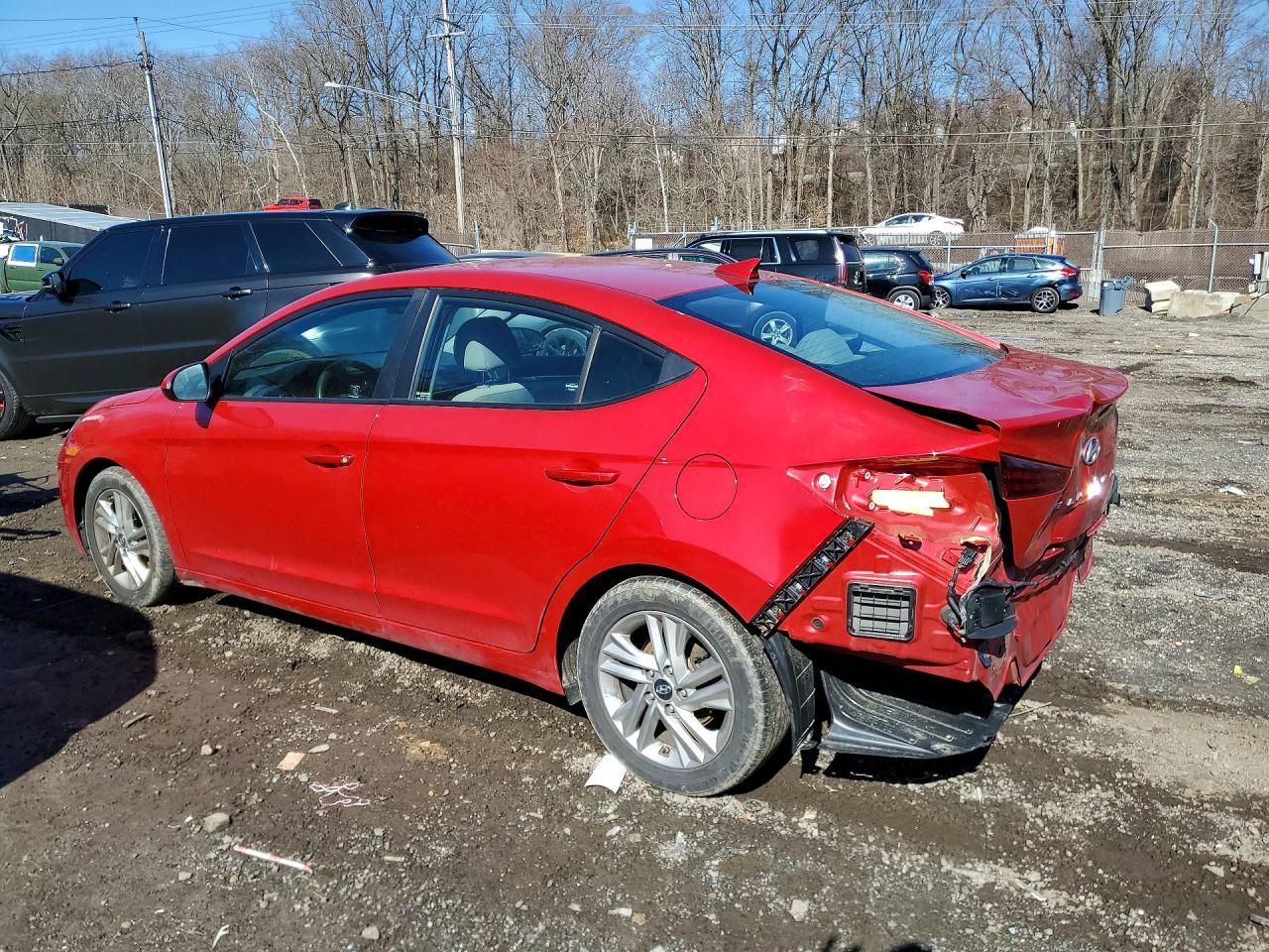 2020 Hyundai Elantra - Фото 2