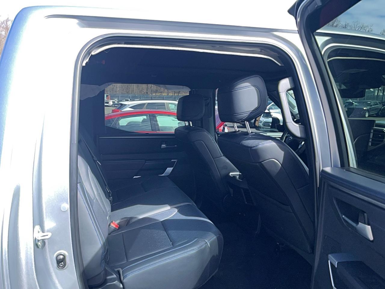 2024 Toyota Tundra Platinum - Фото 6