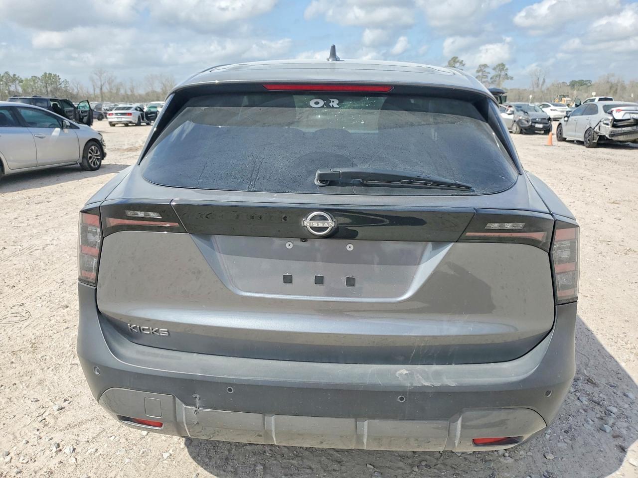 2025 Nissan Kicks Sv - Image 6