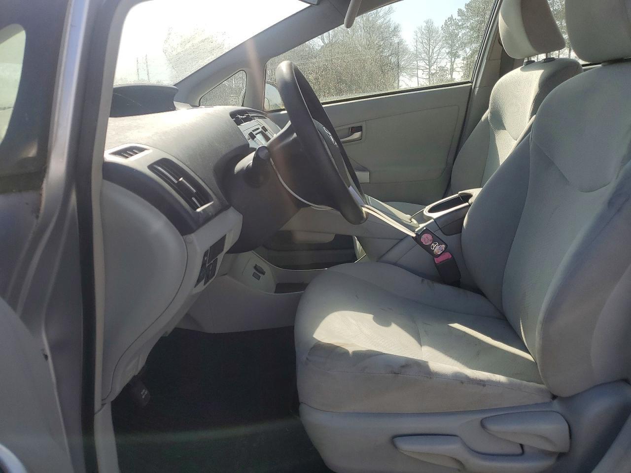 2013 Toyota Prius - Фото 7