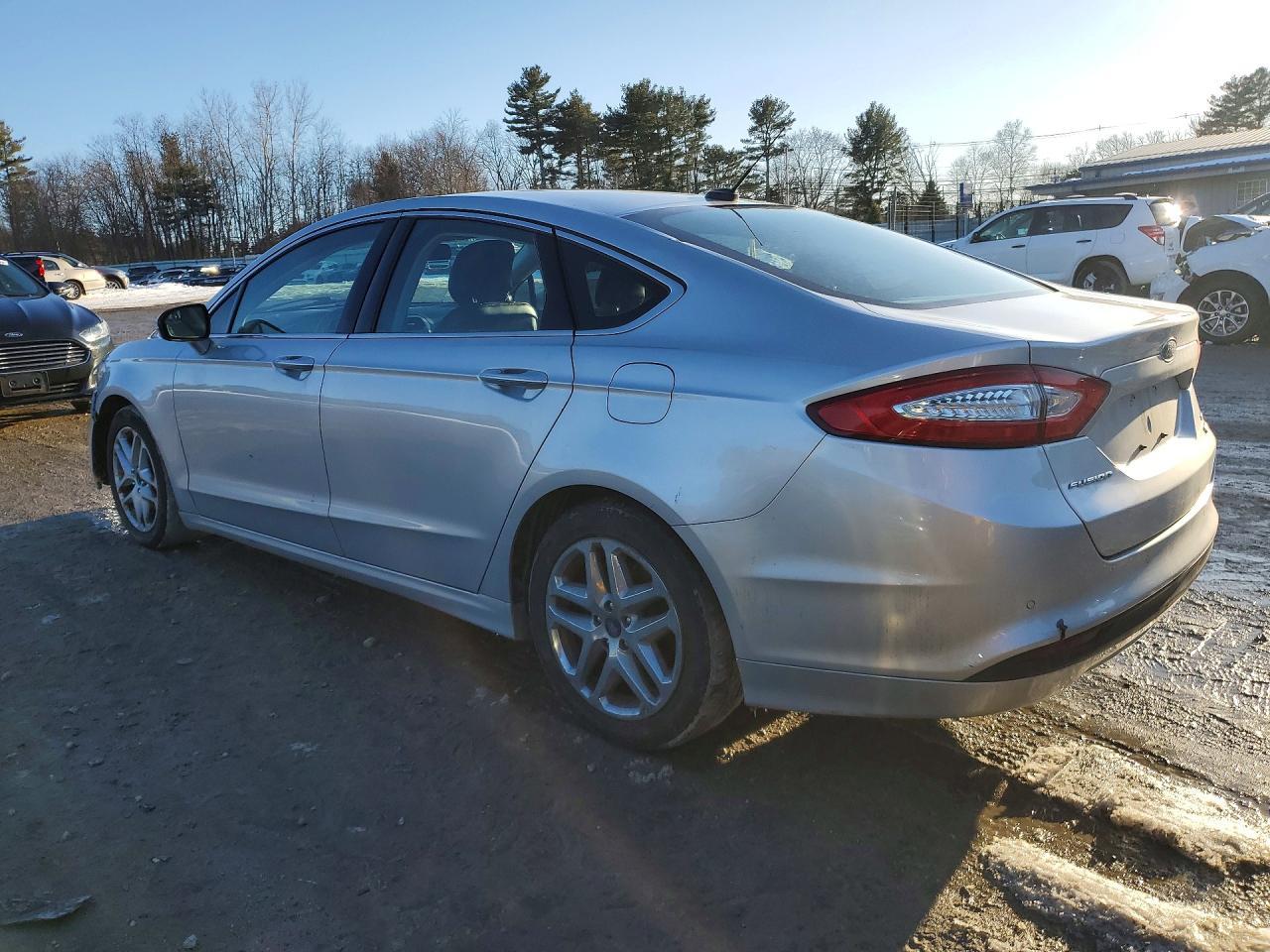 2014 Ford Fusion Se - Image 2