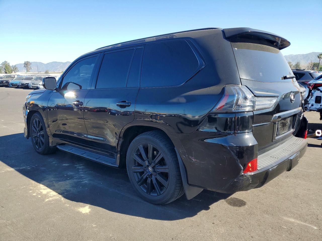 2021 Lexus Lx 570 Three-Row - Фото 2
