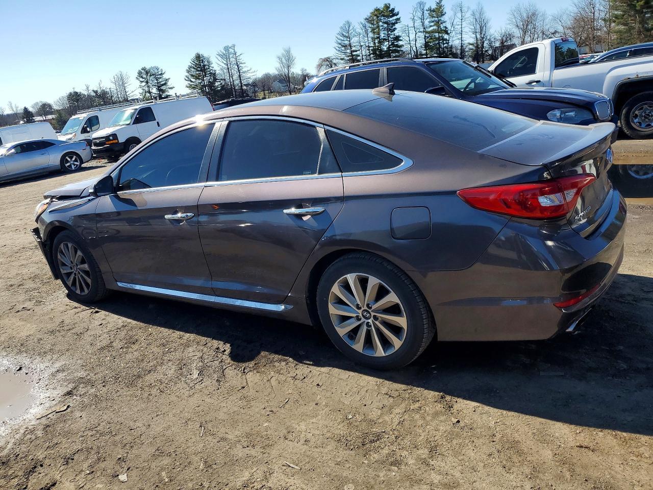 2017 Hyundai Sonata Sport - Image 2