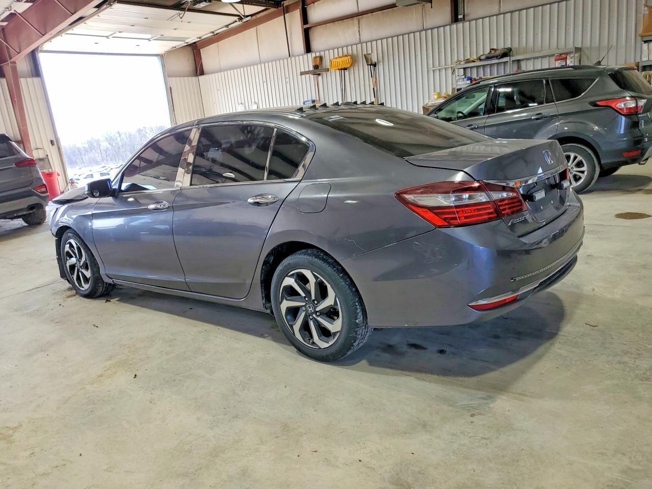 2017 Honda Accord Ex - Image 2