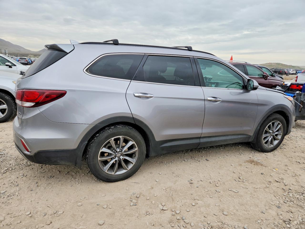 2018 Hyundai Santa Fe Se - Фото 3