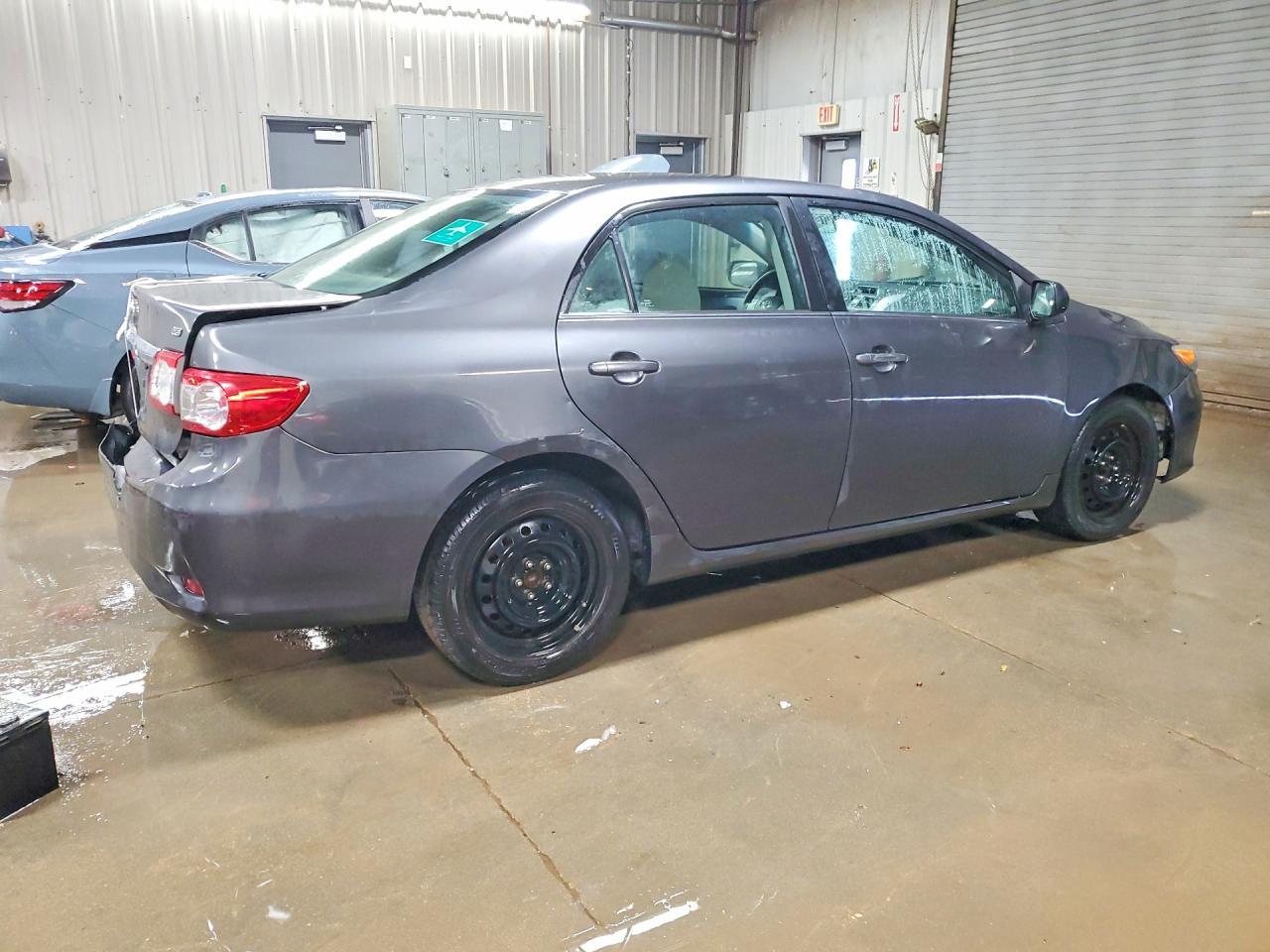2013 Toyota Corolla Le - Фото 3