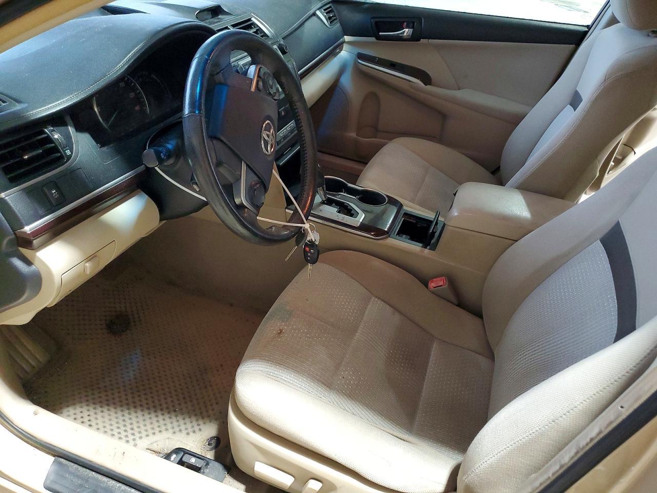 2012 Toyota Camry Base - Фото 7