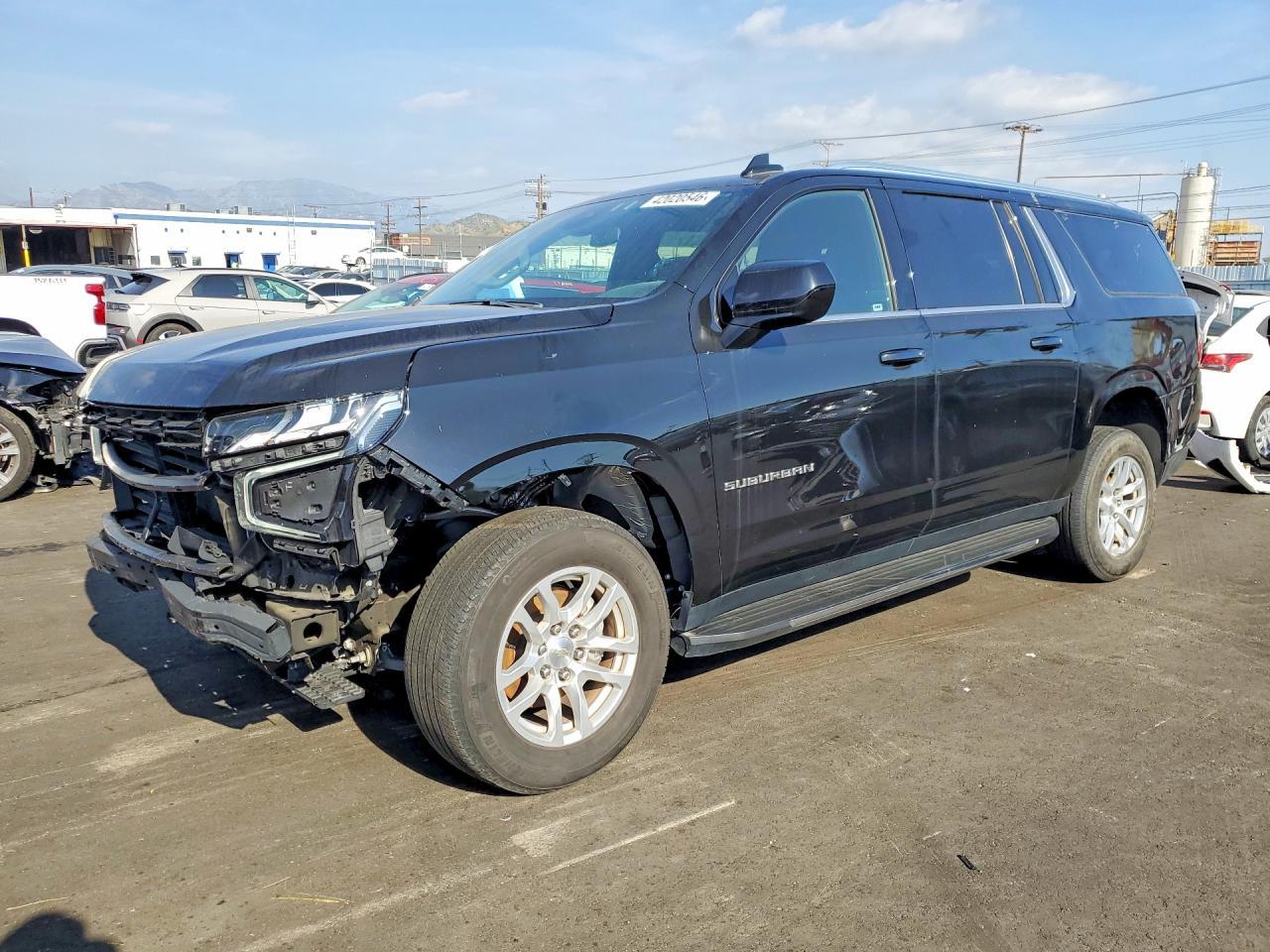 2023 Chevrolet Suburban C1500 Ls