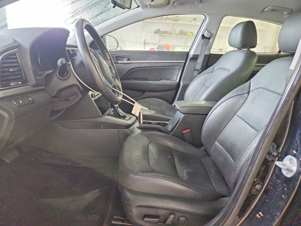 2017 Hyundai Elantra Limited - Image 7