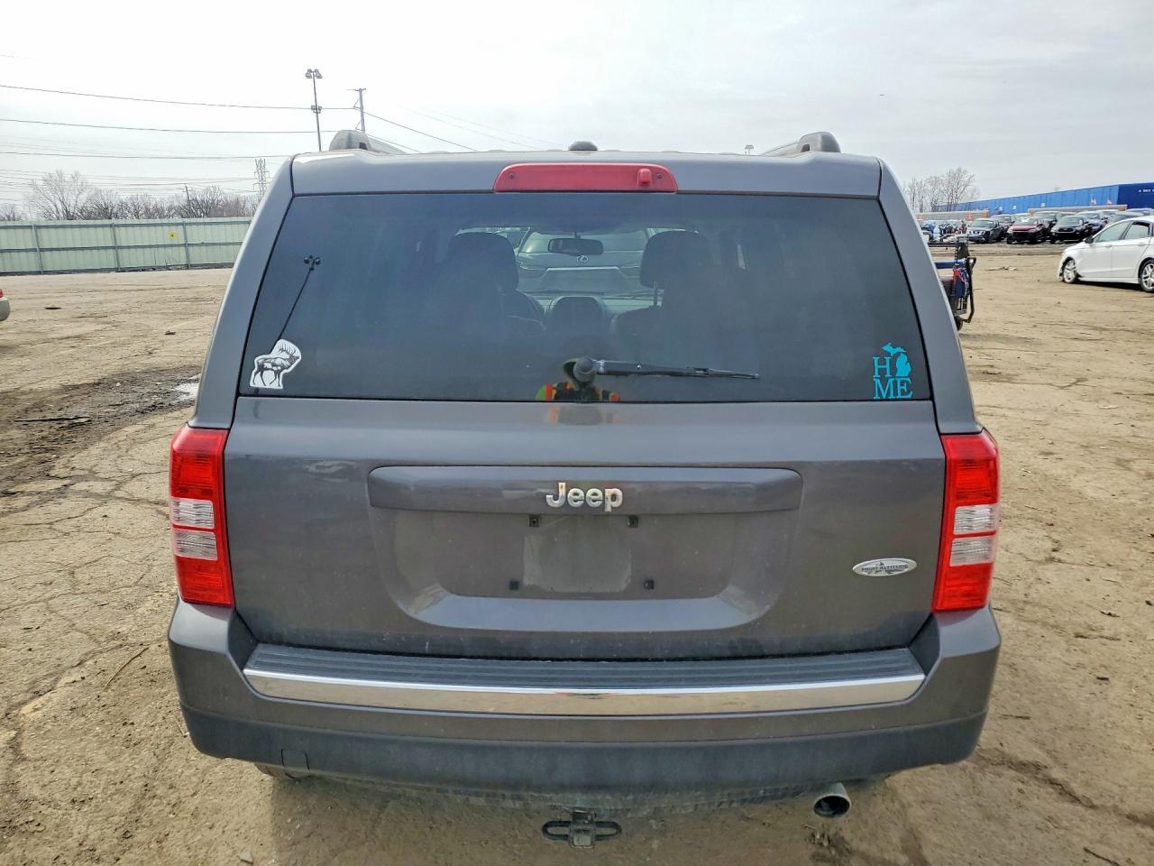 2016 Jeep Patriot Latitude - Image 6