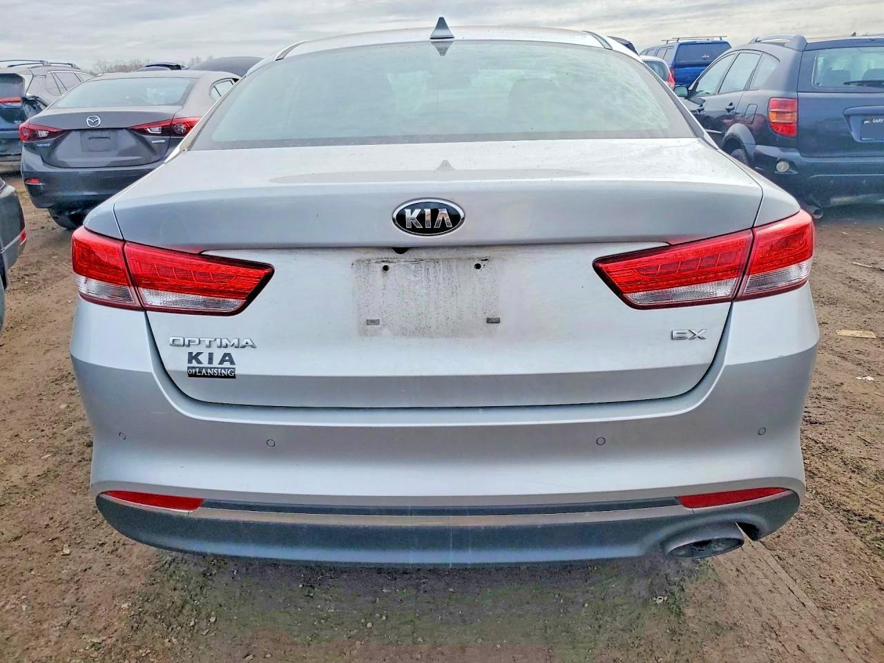 2018 Kia Optima Ex - Image 6