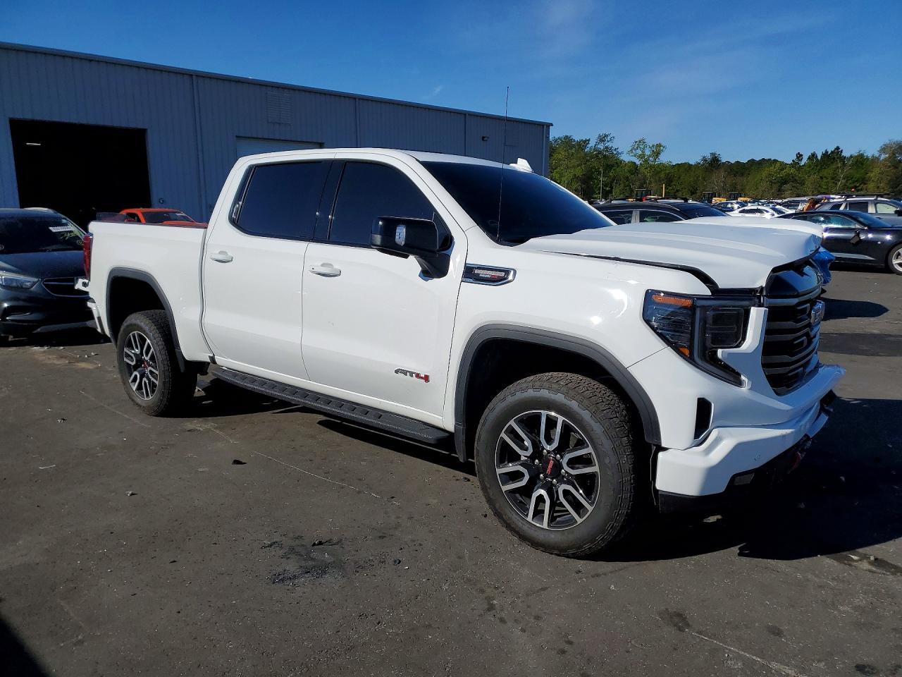 2026 GMC Sierra K1500 At4 - Image 4