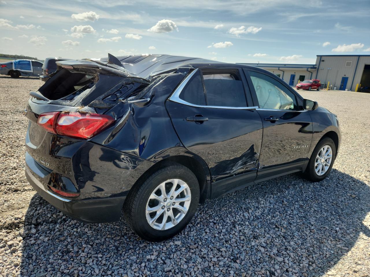 2021 Chevrolet Equinox Lt - Image 3