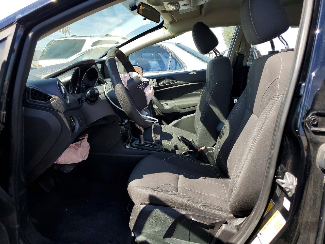2019 Ford Fiesta Se - Image 7