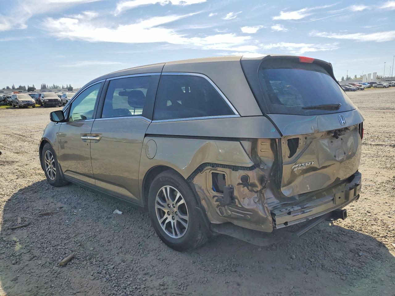 2012 Honda Odyssey Exl - Image 2