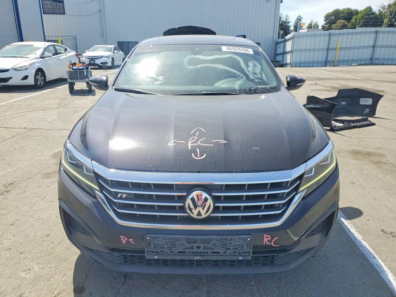 2021 Volkswagen Passat R-Line - Image 5