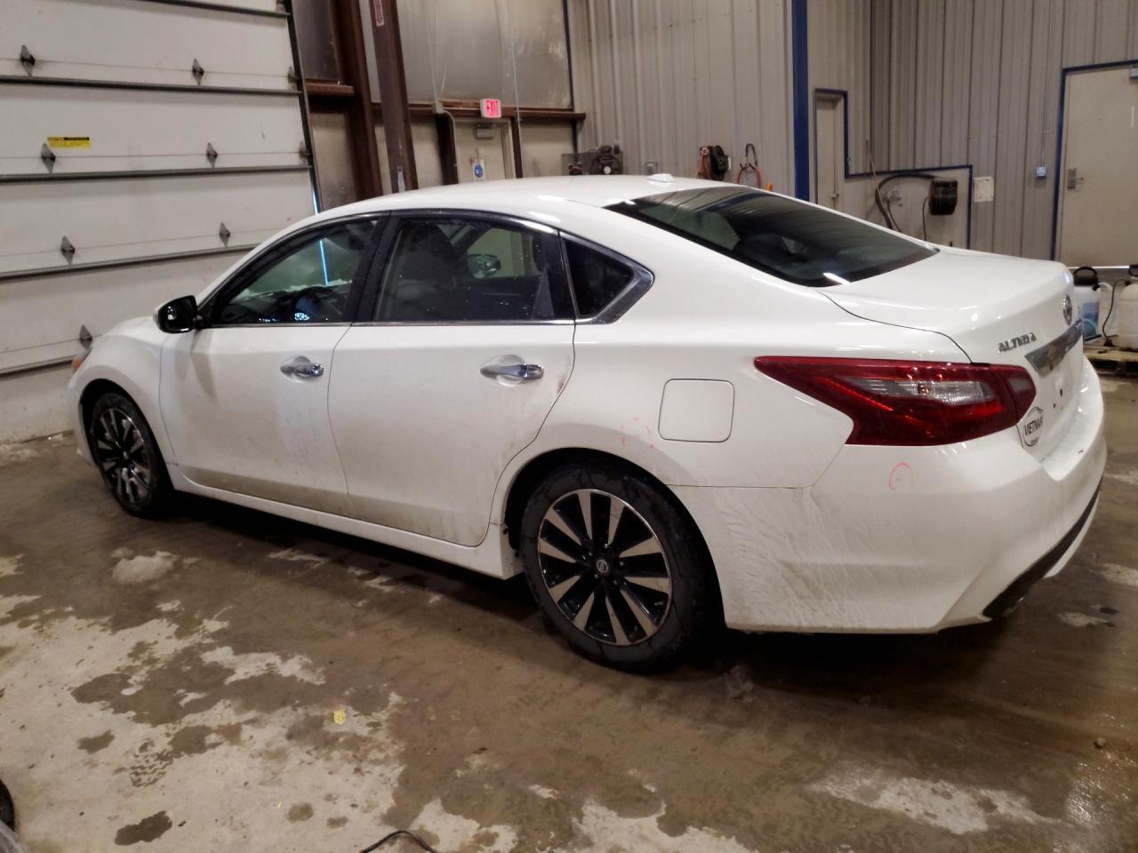 2018 Nissan Altima 2.5 Sl - Image 2