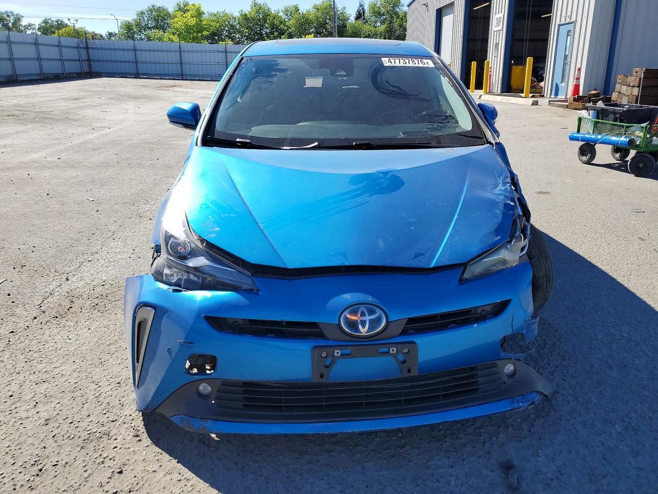 2022 Toyota Prius Xle - Image 5