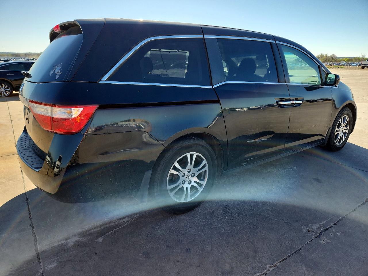 2012 Honda Odyssey Exl - Image 3