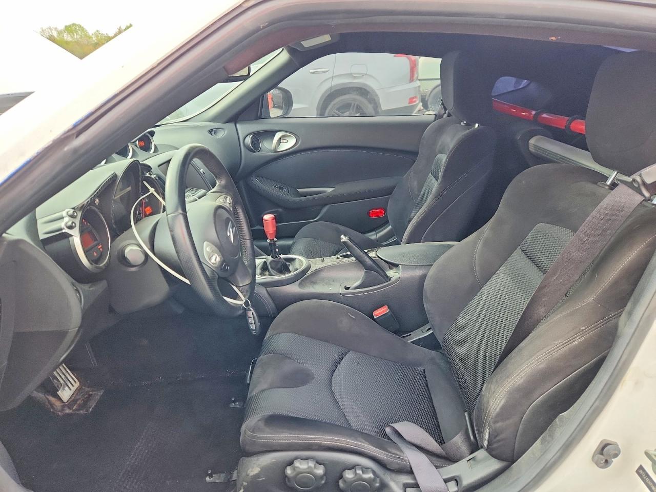 2017 Nissan 370Z Sport Tech - Image 7