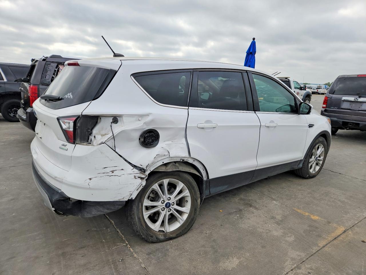 2017 Ford Escape Se - Фото 3