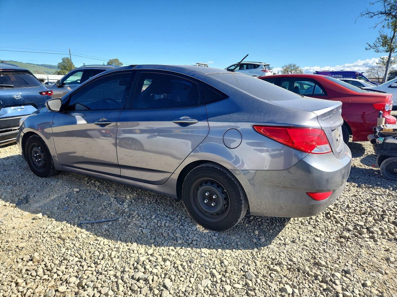 2015 Hyundai Accent Gls - Фото 2