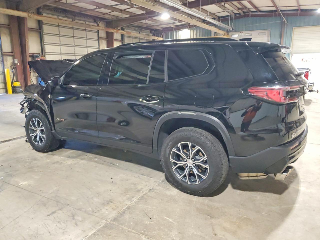 2025 GMC Acadia At4 - Фото 2