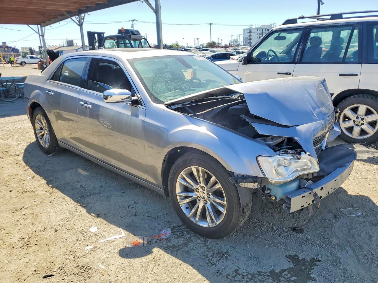 2017 Chrysler 300C - Фото 4