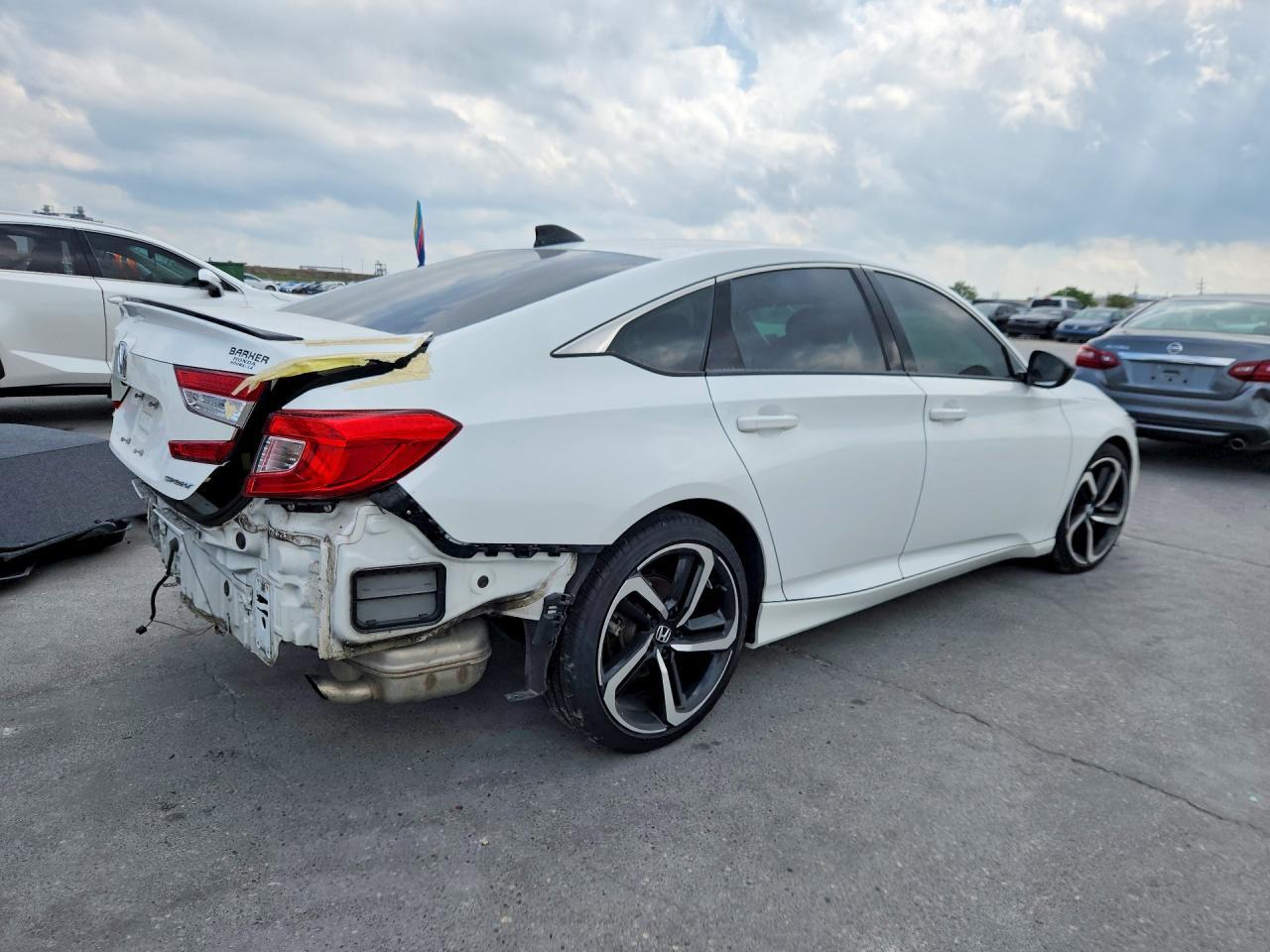 2022 Honda Accord Sport - Image 3