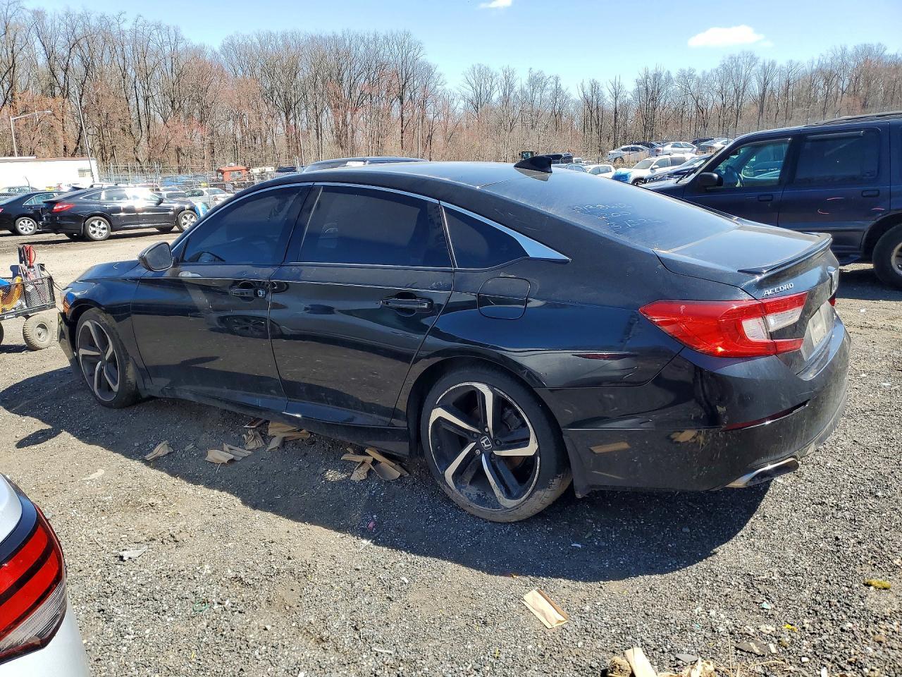 2018 Honda Accord Sport - Image 2