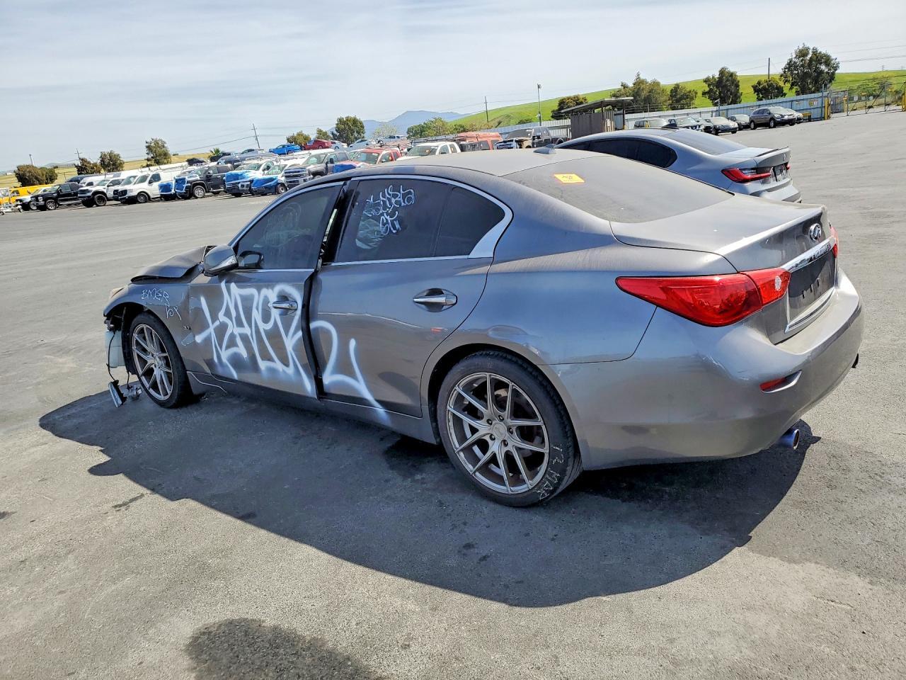 2014 Infiniti Q50 Premium - Фото 2