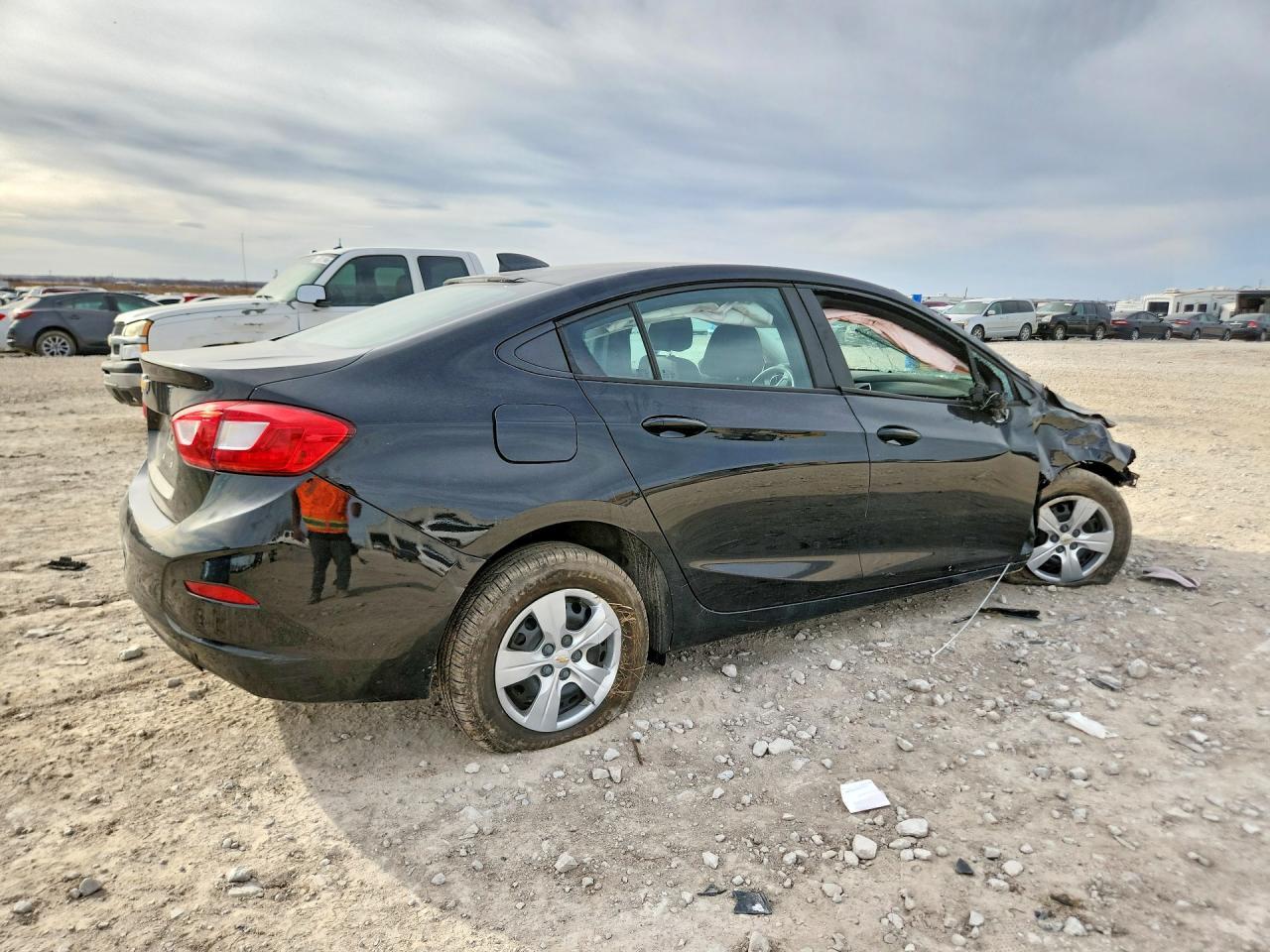 2018 Chevrolet Cruze Ls - Image 3