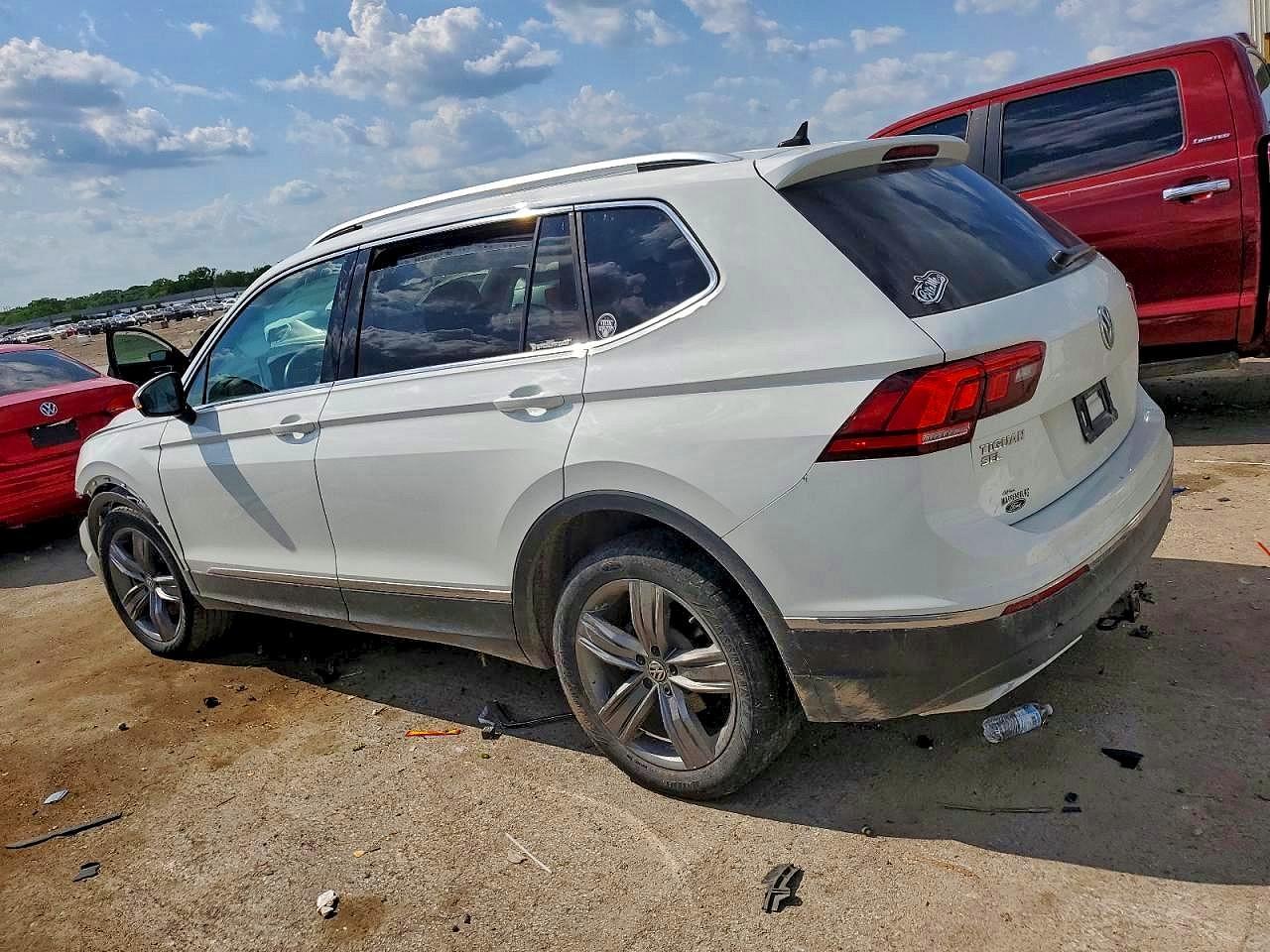 2020 Volkswagen Tiguan Se - Фото 2