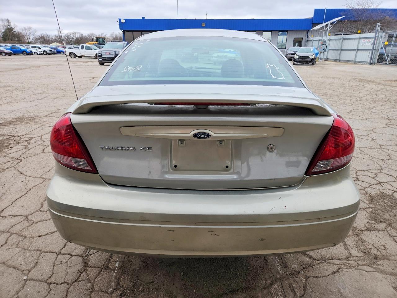 2005 Ford Taurus Se - Image 6